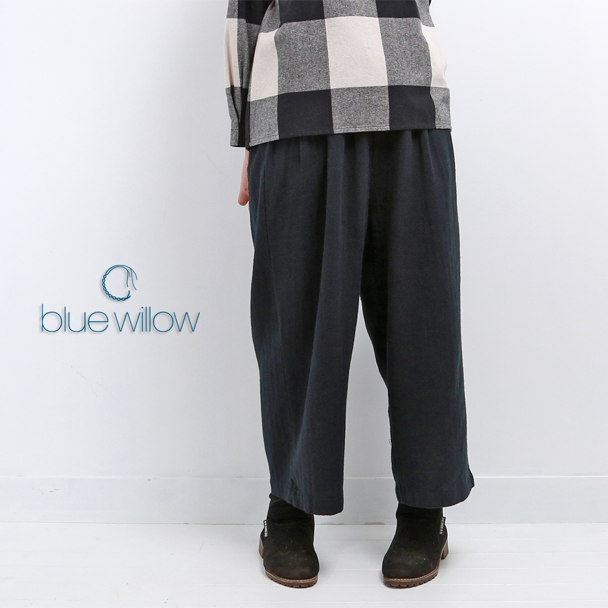 blue willow コットンリネン太番手ヘリンボーンタックワイドパンツ レディース ブルーウィロー 01DWP14545 服 ルック 40代 50代 ブランド 冬 秋 かわいい ゴム |  | 01