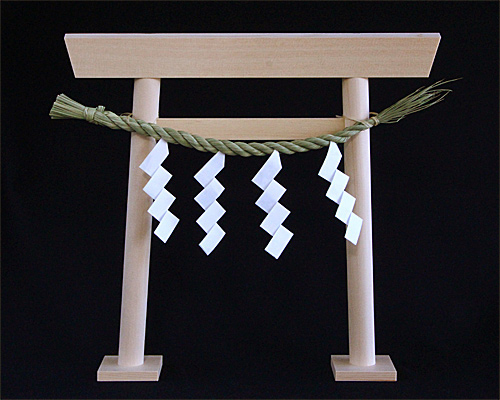 しめ縄（神棚鳥居用） 牛蒡(ごぼう)型 1尺一本〆 （切下げ4枚付