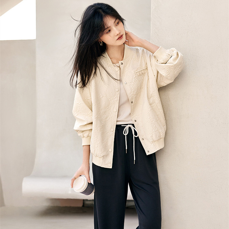 極美品★HERNO｜40サイズ 7分袖 スタンドカラー 綺麗めブルゾン 極美品☆HERNO｜40サイズ 7分袖 スタンドカラー 綺麗めブルゾン