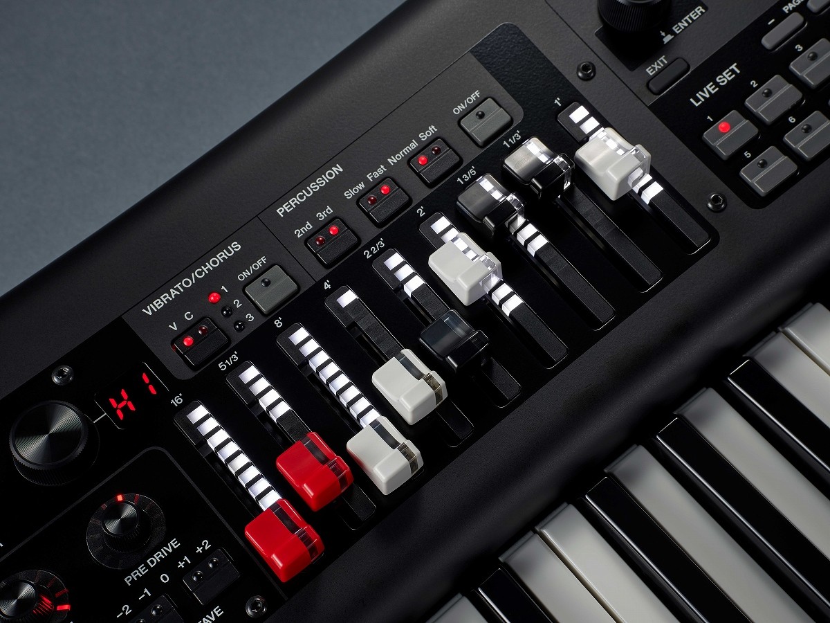 YAMAHA ステージキーボード YC61+ソフトケース Amazon | ヤマハ YAMAHA YC61専用ソフトケース SC-YC61