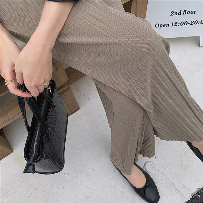 シフォン裏毛 カットリラックスゴムワイドPANTS
ＴＲＯＵＳＥＲＳ ワイド カーブパンツ レディース パンツ 裏起毛 ワイドパンツ
