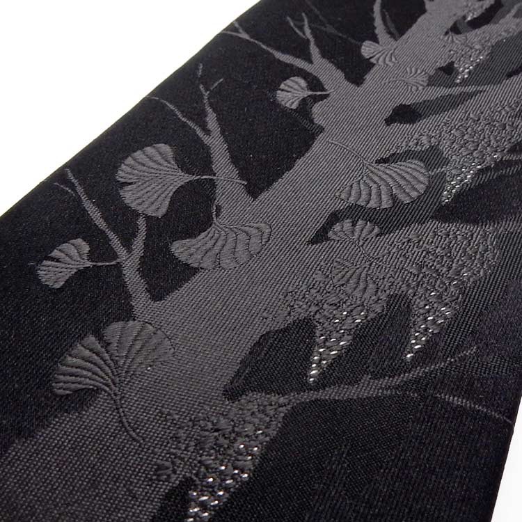 西陣織 受注生産 フォーマルネクタイ プラチナラメ糸 黒 銀杏/パネル柄