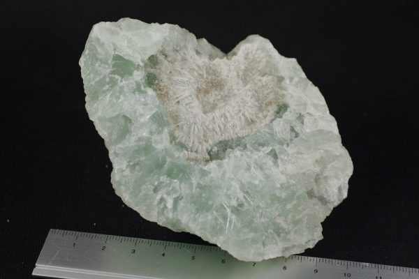 フローライト（蛍石）原石