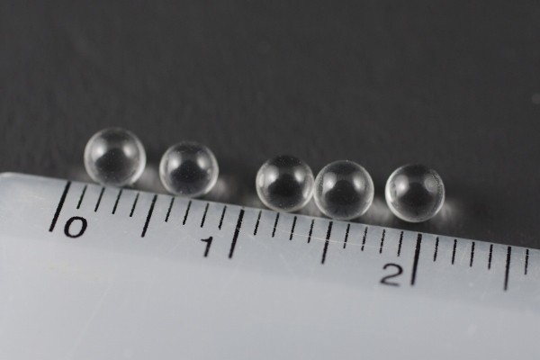 水晶丸玉　３.５mm