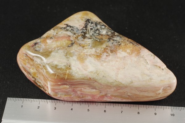  pink opal raw ore burnishing 153g