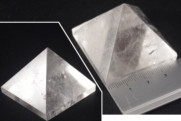 ピラミッド型　天然水晶