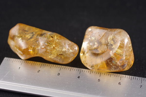  citrine ( yellow crystal ) raw ore tongue bru