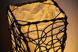 アジアン照明。合わせやすいラタンのフロアスタンドライト