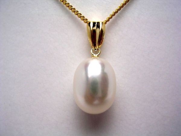 華珠真珠のペンダントトップ　8.2ミリ玉 9235-2.jpg