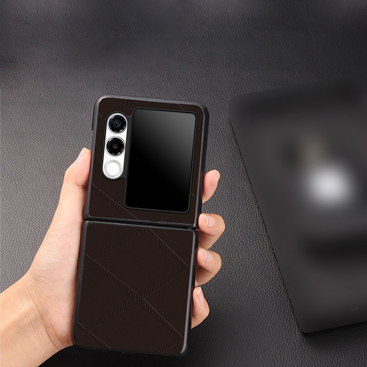 nubia Flip 2 ブラック／外箱・ケース等（送料込・匿名配送） nubia nubia Flip 2 ケース 折り畳み可能 シリコン塗装 マットな質感