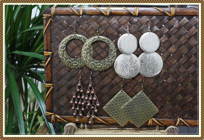 アジアン雑貨・エスニックファッションのItal Village アジアンファッション ピアス