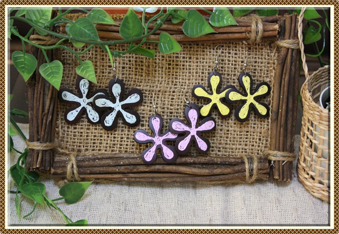 アジアン雑貨・エスニックファッションのItal Village アジアンファッション ピアス