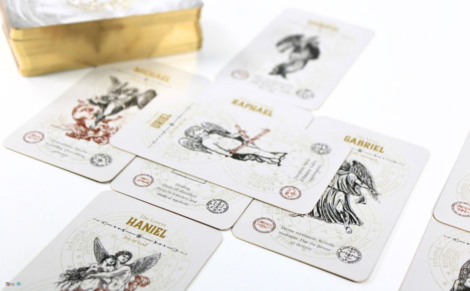 エンジェル・タロット・ポケット・エディション 缶入り ANGEL TAROT POCKET TIN EDITION