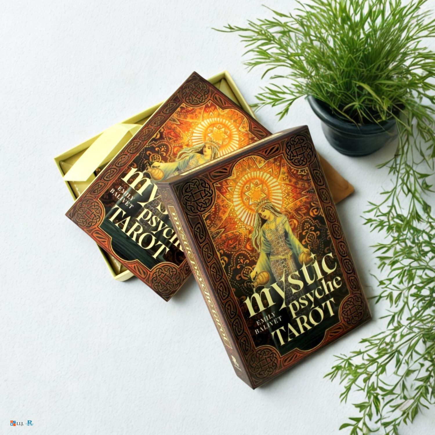 ミスティック・サイケ・タロット Mystic ...の詳細画像1