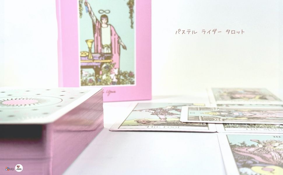 【正規品タロットカード】在庫1点✨ピンク×美麗イラスト✨レア✨バービーフェアリー Barbie tarot cards - Etsy 日本