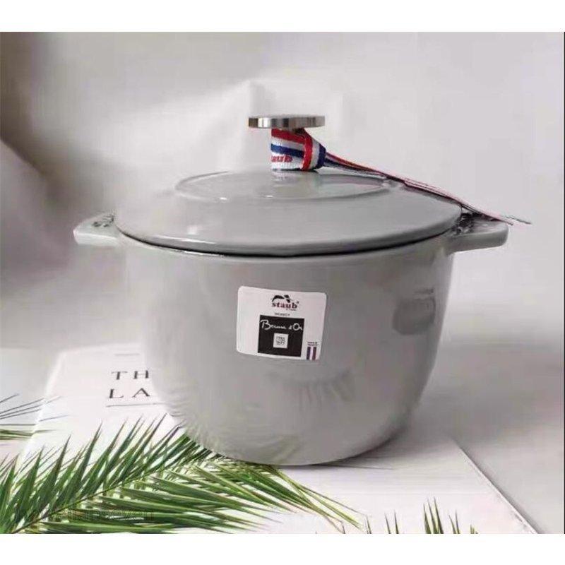 開店セール で販売 ストウブ鍋 staub 両手鍋 ストウブ 「 ラ ココット