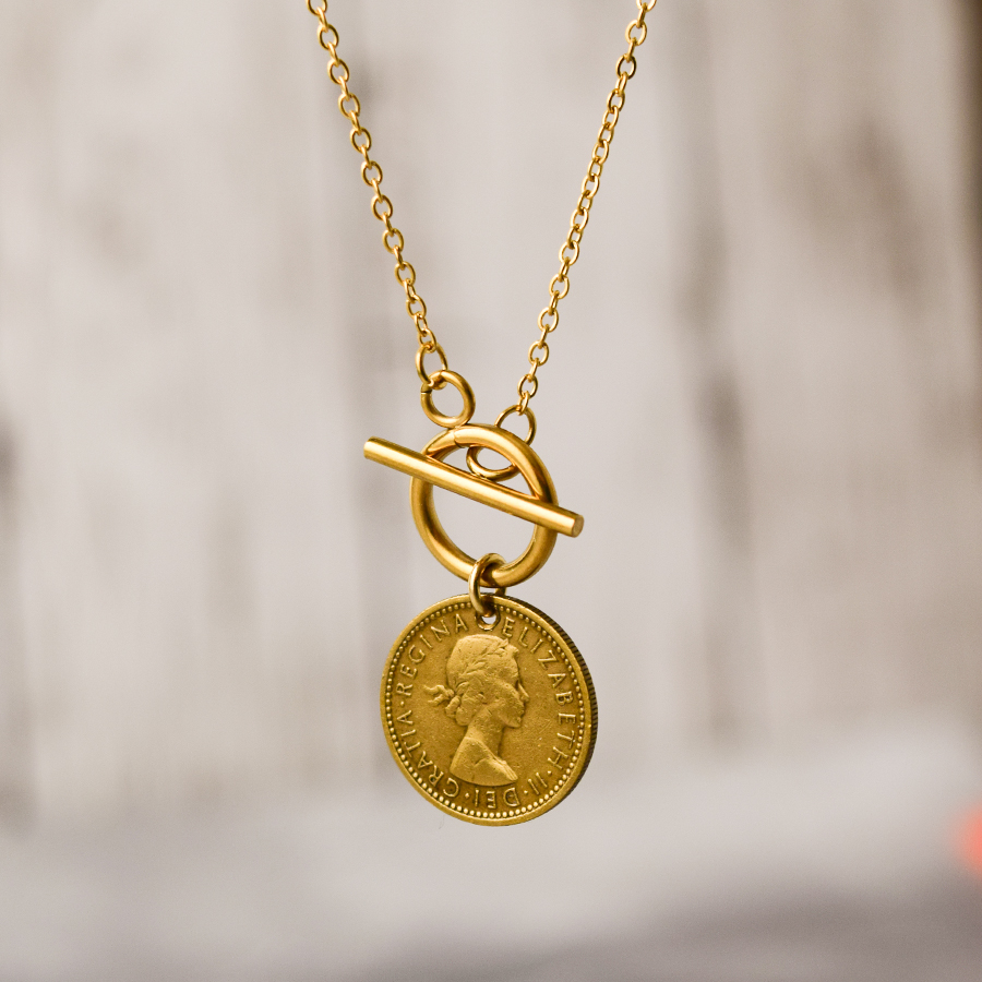 18k ホワイトシェルのエリザベス女王のペンダントAB964 18k ホワイト