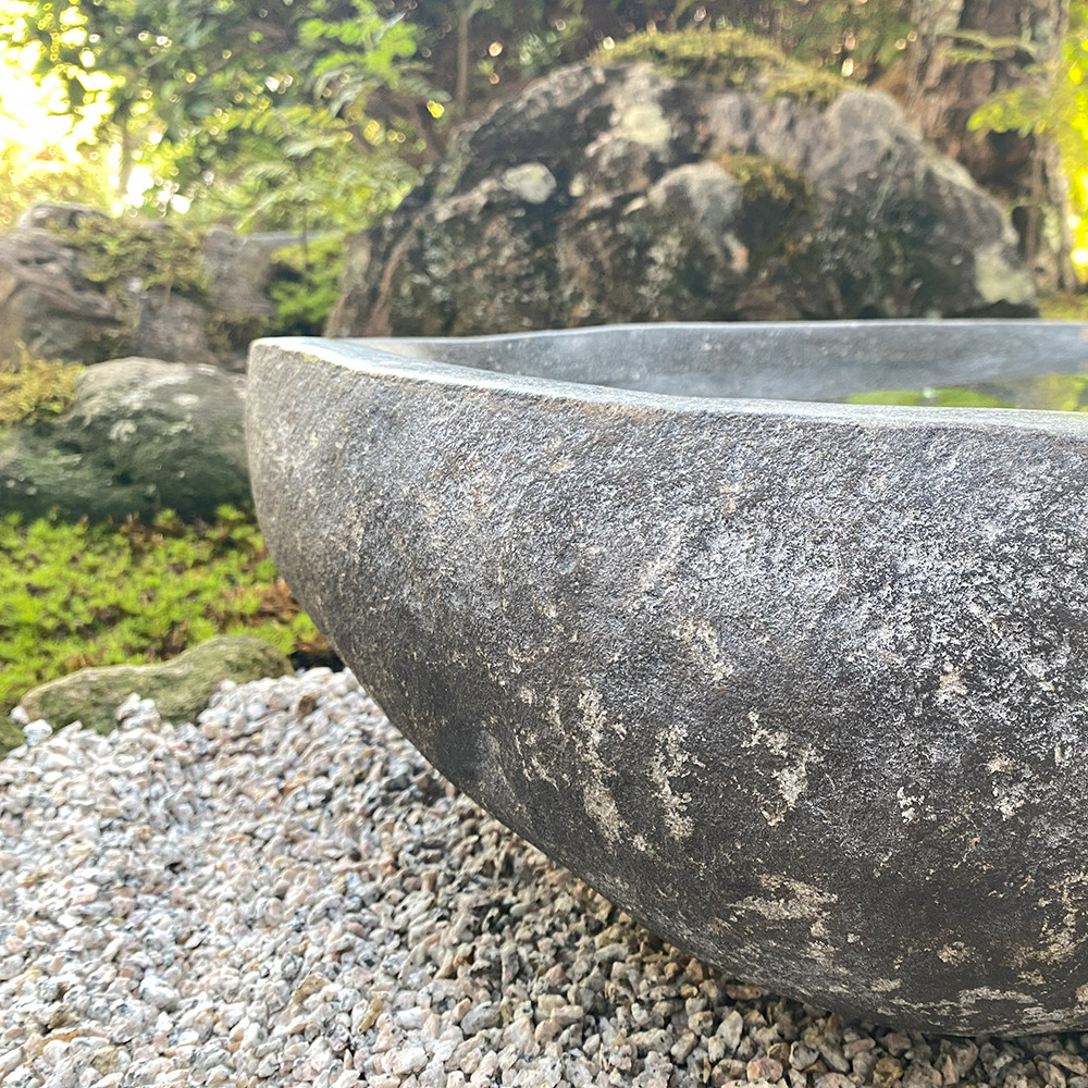 つくばい 手水鉢 水鉢 睡蓮鉢 石 大型 蹲 スイレン鉢 ハス鉢 水盤 坪庭