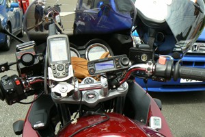 バイクに最適なアマチュア無線機FTM-10Sが生産終了の衝撃 - VFR