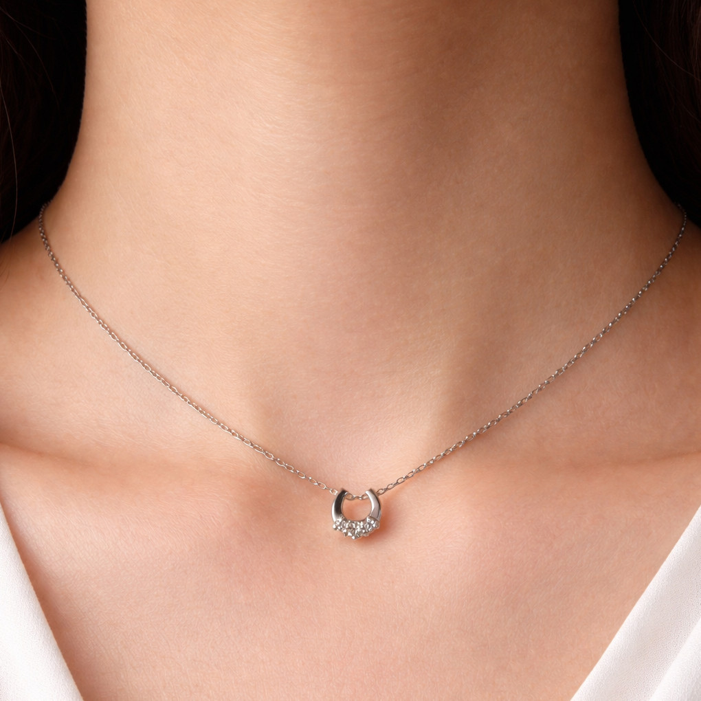pt900 馬蹄 ダイヤモンド ネックレス レディース ホースシュー ダイヤ 0.06ct プラチナ900 幸運 お守り 上品 高級の画像
