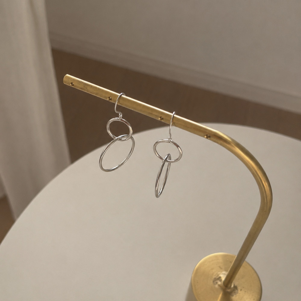 18金 ピアス 18k レディース ジュエリー 丸 輪 揺れる ゆれる ロング 大きめ 大ぶり ピンクゴールド k18 フープ 金属アレルギー対応の画像