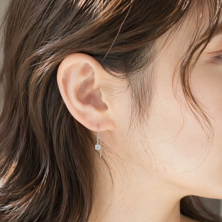 アメリカンピアス k18 チェーンピアス 短め ゆれる 揺れる 18金 18k