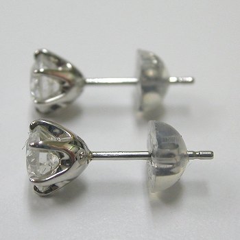 ダイヤモンド ピアス 一粒 プラチナ 0.8ct 鑑定書付 0.80ctup Dカラー
