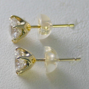 ダイヤモンド ピアス 一粒 0.5ct K18 送料無料 鑑定書付ダイヤモンド