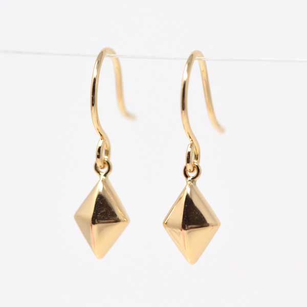 フック ピアス ひし形 菱形 ぷっくり 可愛い アメリカン 18金 k18 18k