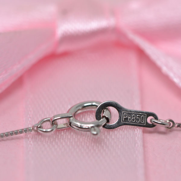 専用 プラチナ ダイヤモンドネックレス 馬蹄 ダイヤモンド プラチナネックレス(計0.3カラット/馬蹄モチーフ/4