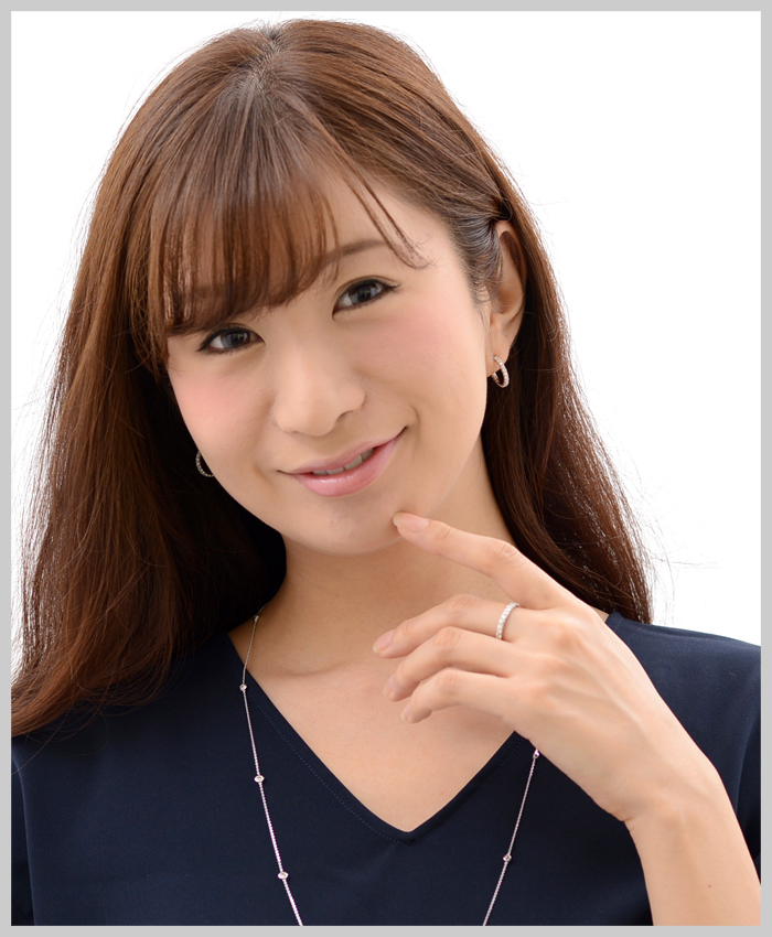 H*6様 プラチナ　pt900　フープ　ピアス　ブルー　ダイヤモンド　ダイヤ ダイヤモンド ピアス プラチナ 0.6ct フープピアス ダイヤピアス Pt900