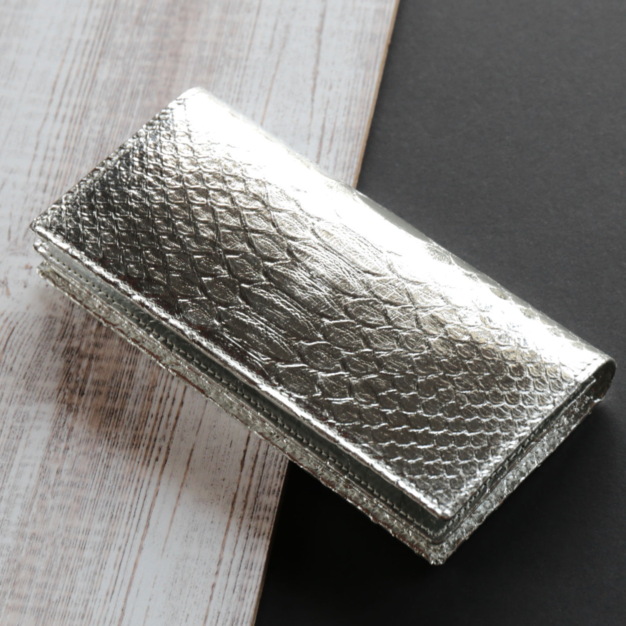 ダイヤモンドパイソン 薄型 二つ折り 長財布 無双 一枚革 レディース