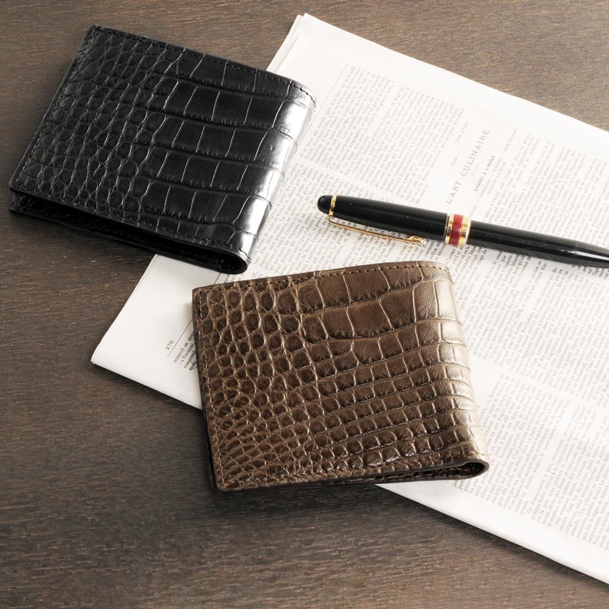 sankyo shokai（三京商会） マットクロコダイル 折り財布 両カード