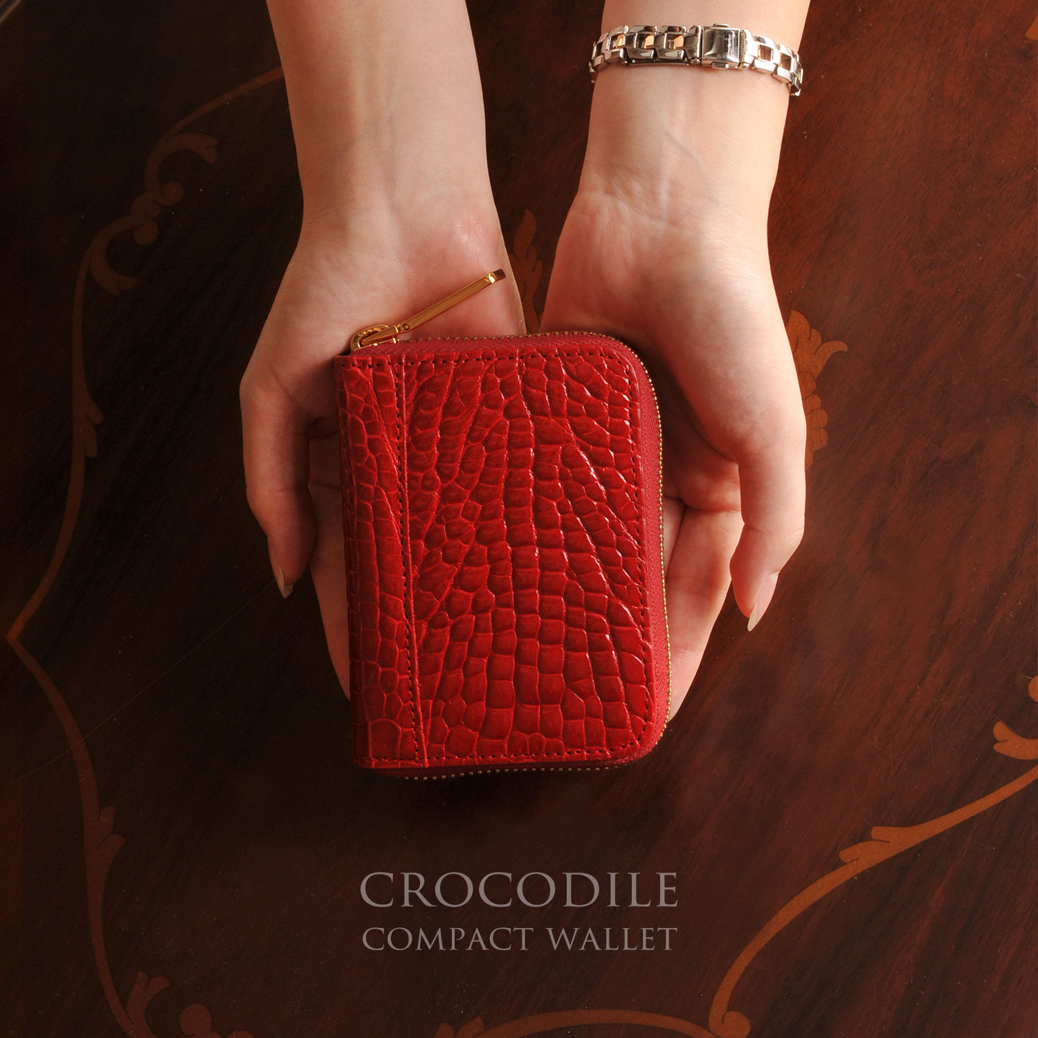 【未使用級】三京商会　ミニ財布　赤　Genuine Crocodile Skin sankyo shokai（三京商会） ［5%OFFクーポン］クロコダイルミニ 財布