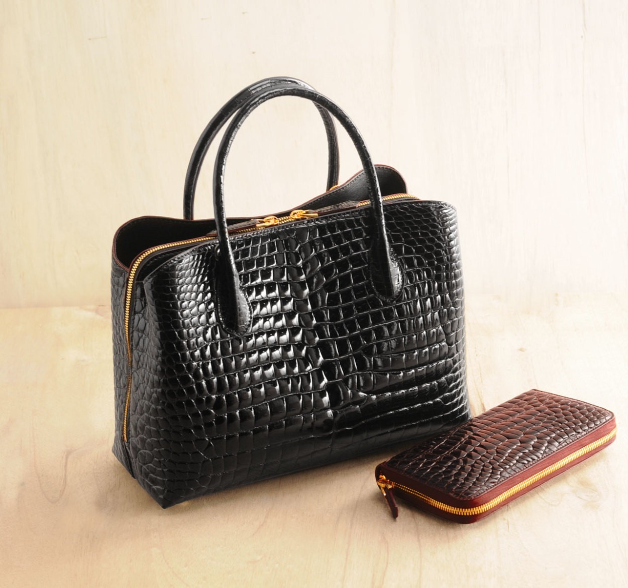 sankyo shokai（三京商会） スモール クロコダイル ハンドバッグ