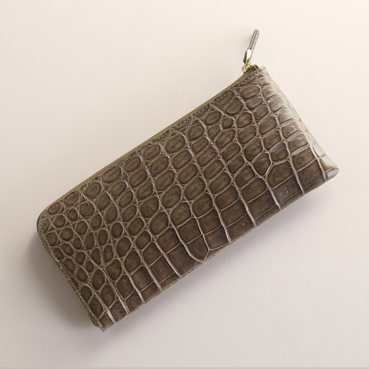 未使用級【最小最薄の長財布】三京商会・本革クロコダイル 内側素敵柄✨ sankyo shokai（三京商会） スモール クロコダイル 長財布 メンズ