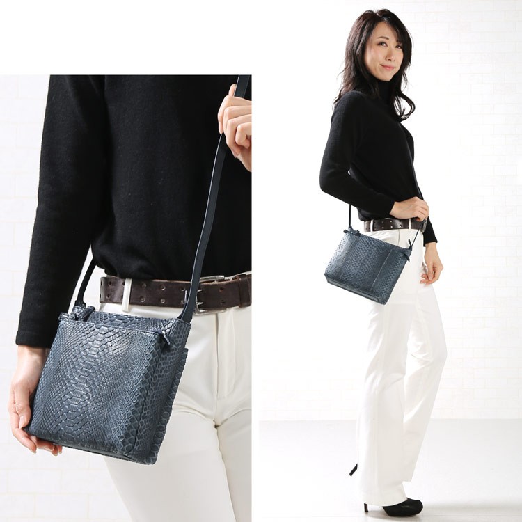 ダイヤモンドパイソン ショルダーバッグ レディース 斜め掛け 軽い 小さめ 本革 レザー 春 母の日 ギフト プレゼントレザーバッグ 本革ショルダー(No.06001485) sankyo shokai（三京商会） ダイヤモンドパイソン ショルダーバッグ