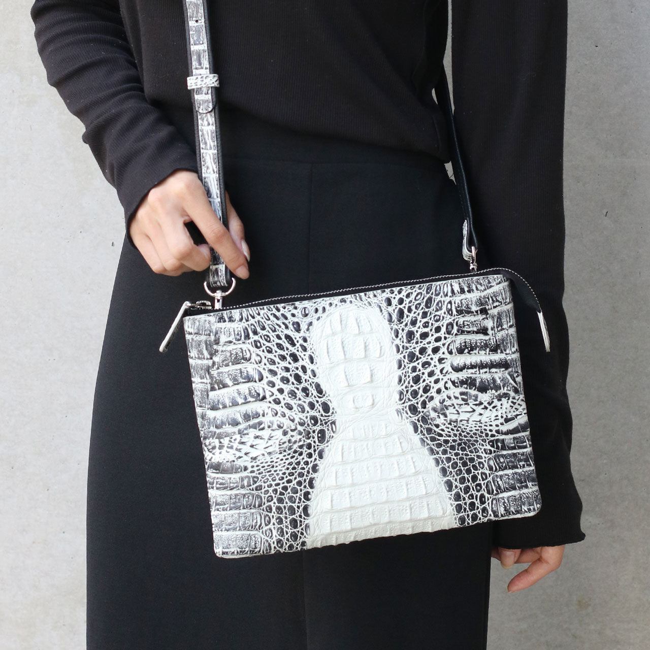 サコッシュ レディース レザー カイマン ヒマラヤ染め 2way ショルダー  