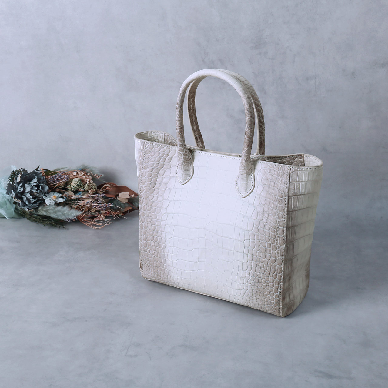 ヒマラヤ クロコダイル ハンドバッグ 2way 斜め掛け ショルダーバッグ ミニバッグ ミニトート センター取り レディース ホワイト (06001874r) sankyo shokai（三京商会） ヒマラヤ クロコダイル ハンドバッグ 2way