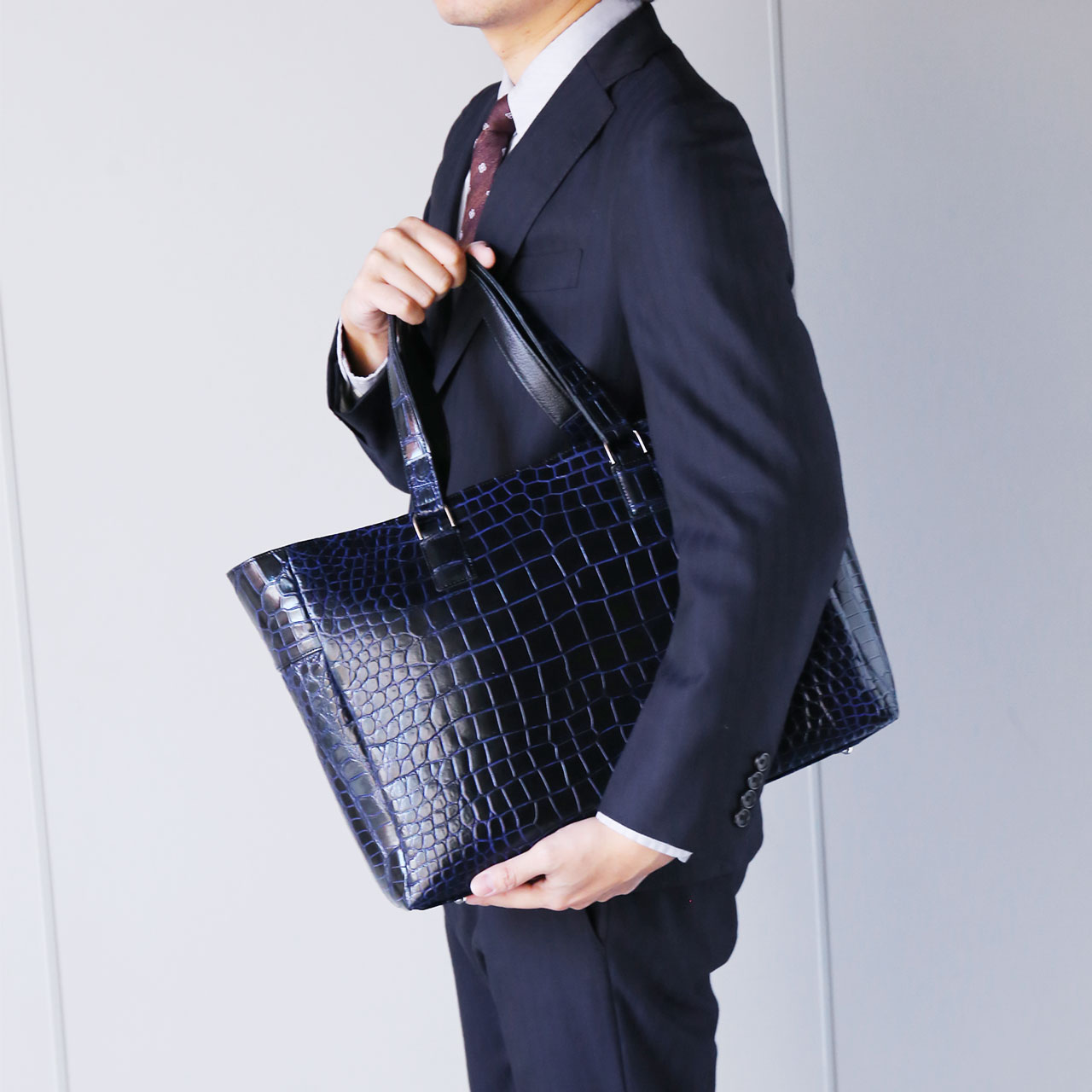 sankyo shokai ＜爆買!!＞クロコダイル トートバッグ メンズ