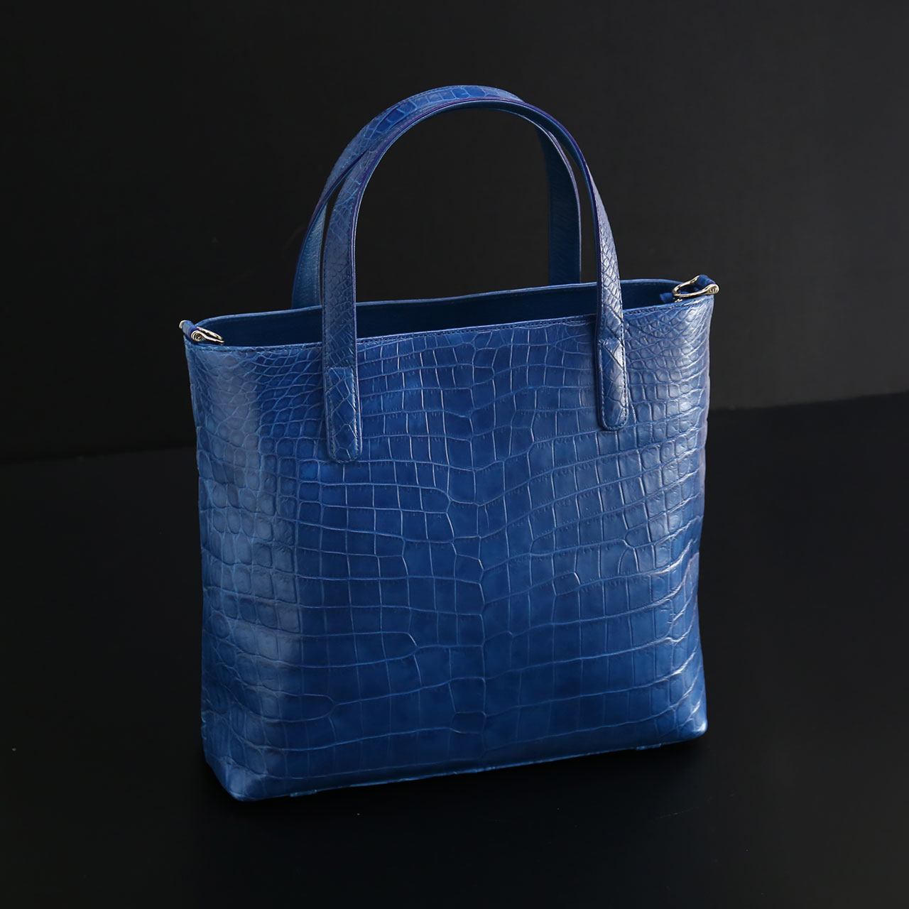 極美品! 本革 クロコダイル ハンドバッグ 2WAY ブルー系 三層 楽天市場】【24h限定10%off】クロコダイル ハンドバッグ 日本製