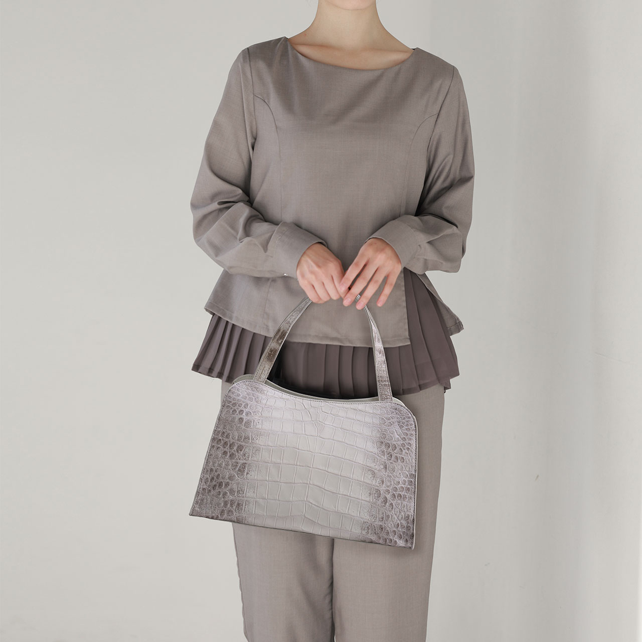 sankyo shokai（三京商会） ヒマラヤ クロコダイル ハンドバッグ