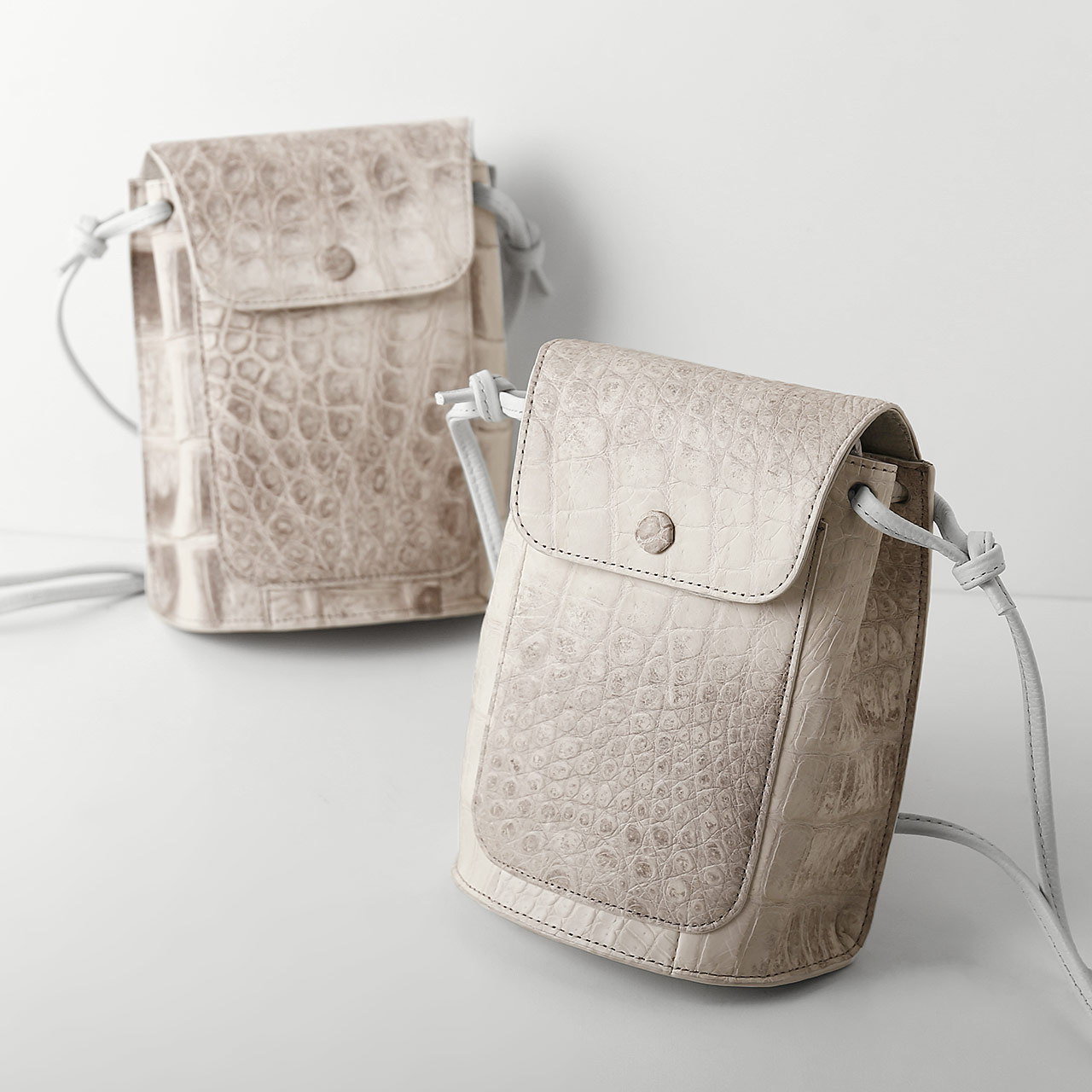 ヒマラヤ クロコダイル スマホが入る ミニショルダーバッグ レディース