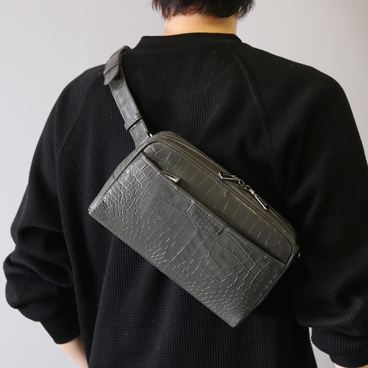 sankyo shokai（三京商会） ナイル クロコダイル ボディバッグ マット