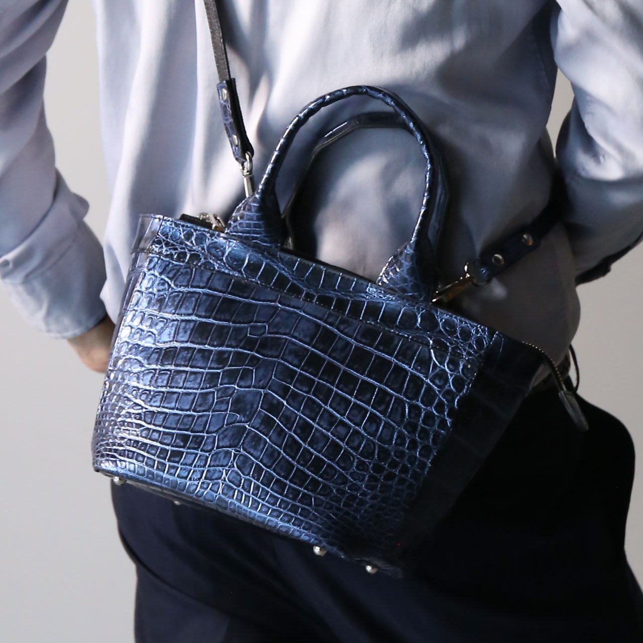 sankyo shokai（三京商会） クロコダイル ミニトートバッグ メンズ