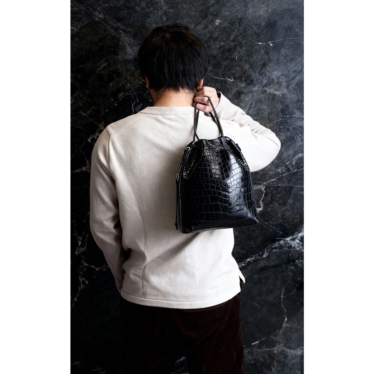 sankyo shokai（三京商会） クロコダイル 巾着バッグ メンズ マット
