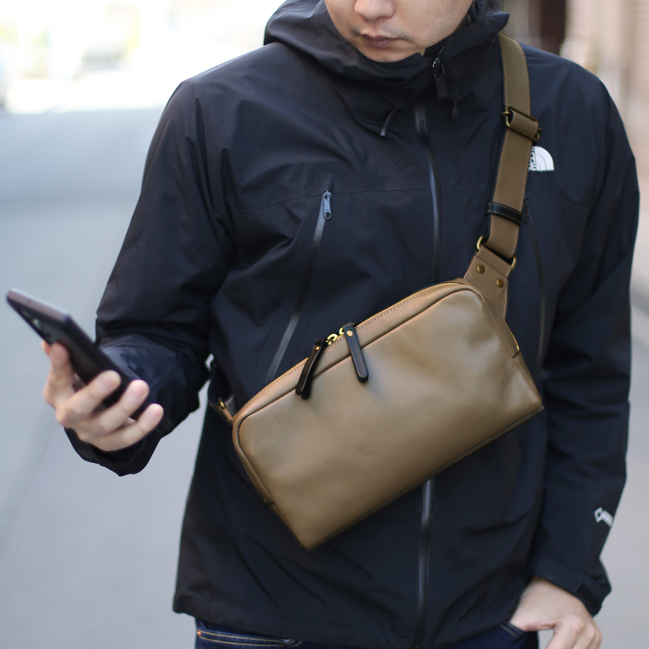 ボディバッグ メンズ 横型 本革 牛革 日本製 アレンヌ 男性 ファニーパック プレゼント HALEINE ブランド 父  クリスマス ギフト (07000362-mens-1r) | HALEINE | 05