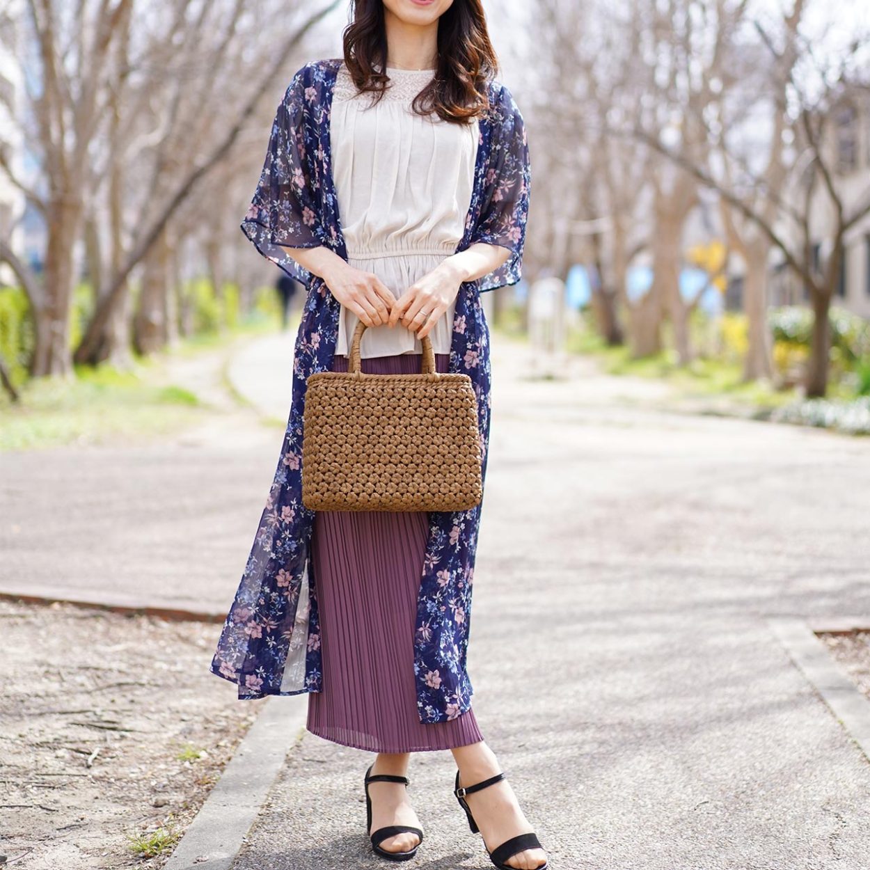 美品✨ 最高級 山葡萄 やまぶどう 六角花模様 花編み 渋柿染め かごバッグ 最高級 国産 山葡萄 六角花模様 丸型 かごバッグ 二番皮 国産