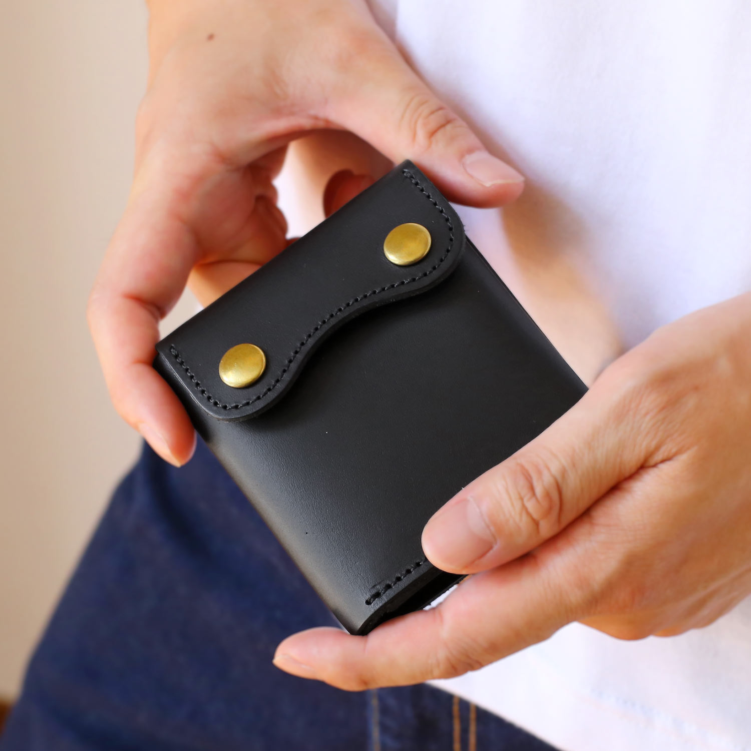 Jamale（ジャマレ） メンズ 財布 コンパクト 本革 黒 ［名入れ 可能