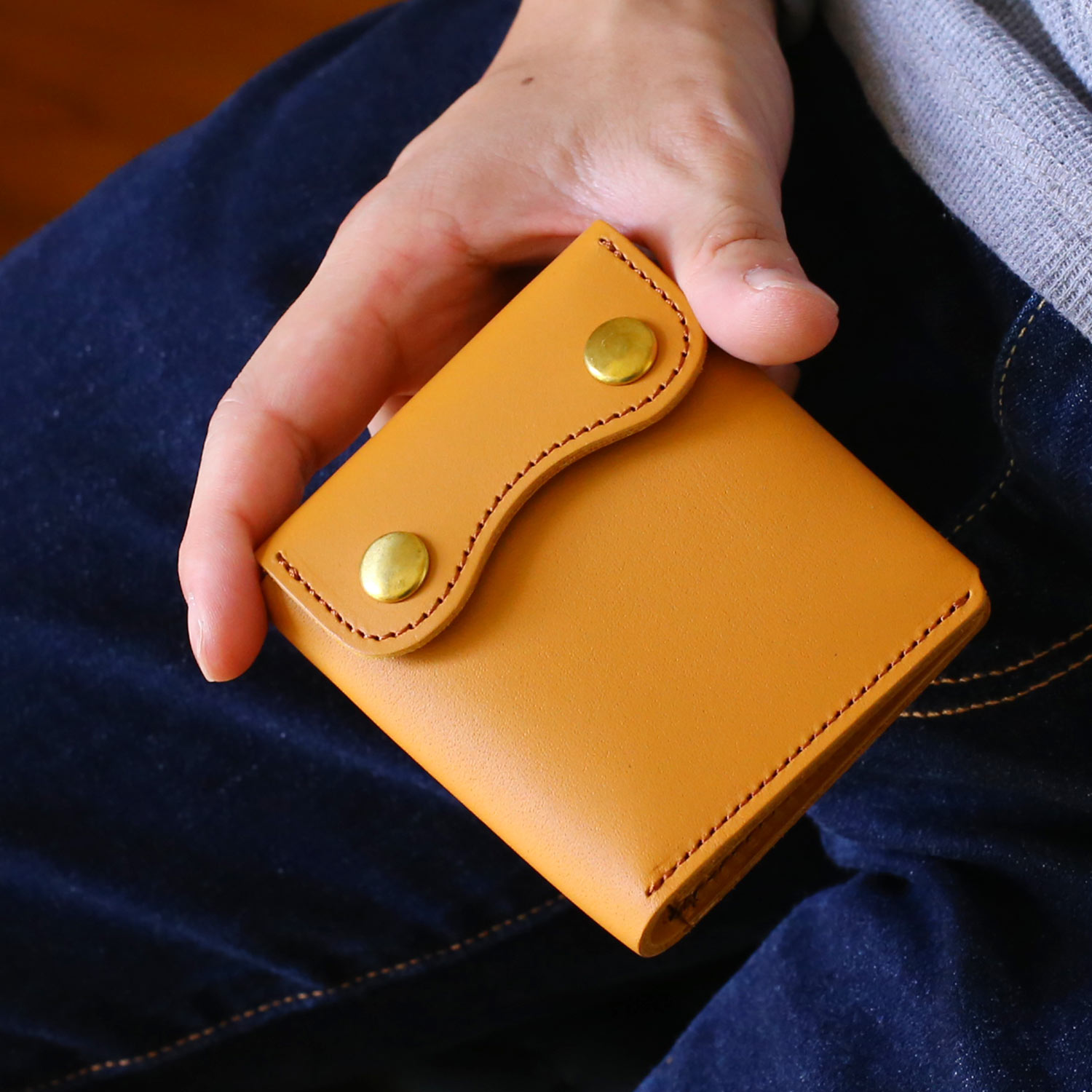 Jamale（ジャマレ） メンズ 財布 コンパクト 本革 黒 ［名入れ 可能